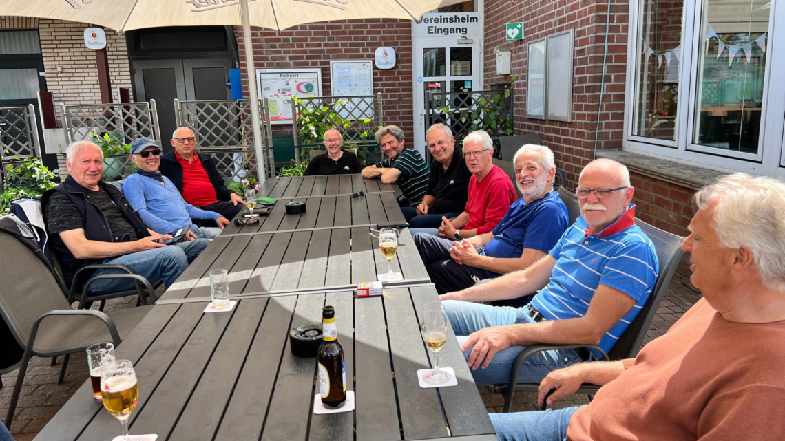 Herren 65 sind weiter ungeschlagen Herren 65 sind weiter ungeschlagen